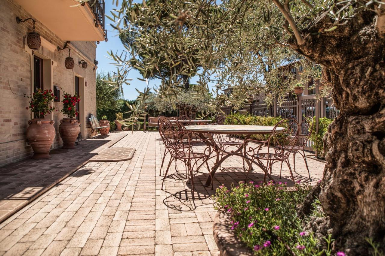 Domus Angeli Hotell Assisi Exteriör bild