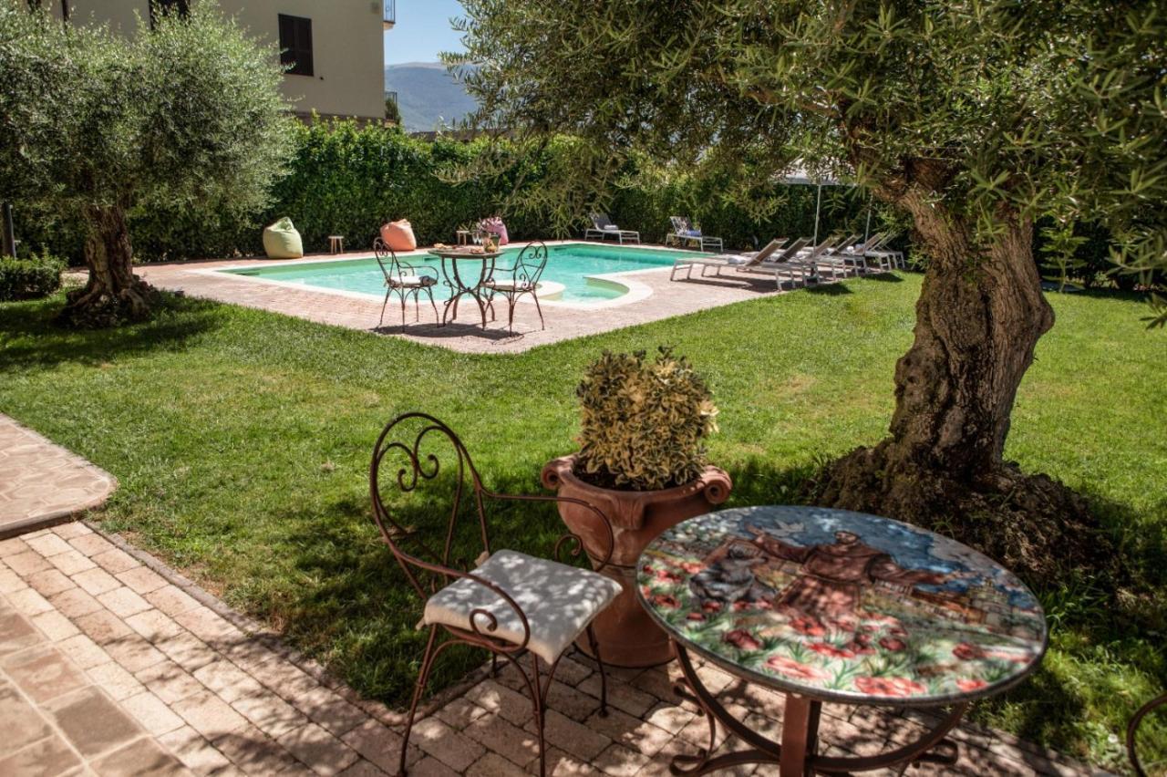 Domus Angeli Hotell Assisi Exteriör bild