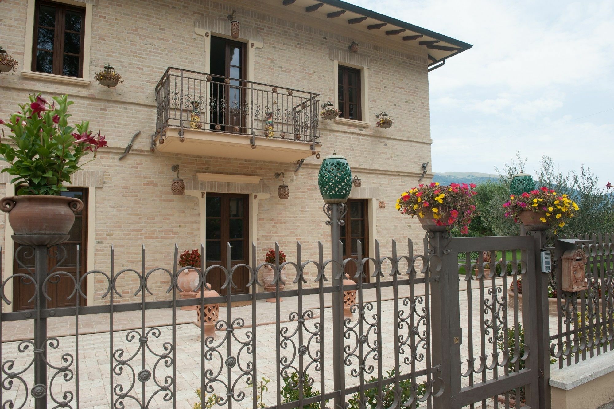 Domus Angeli Hotell Assisi Exteriör bild