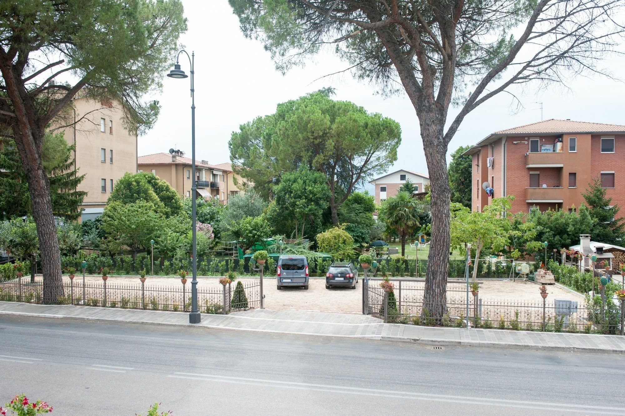 Domus Angeli Hotell Assisi Exteriör bild